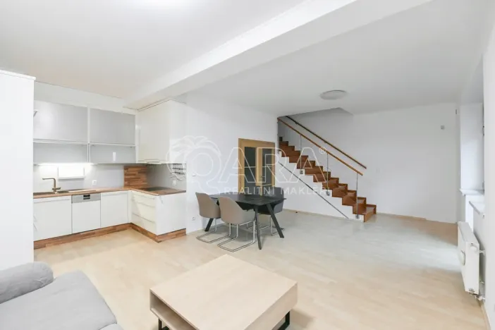 Pronájem bytu 4+kk, Praha - Libeň, Českomoravská, 116 m2