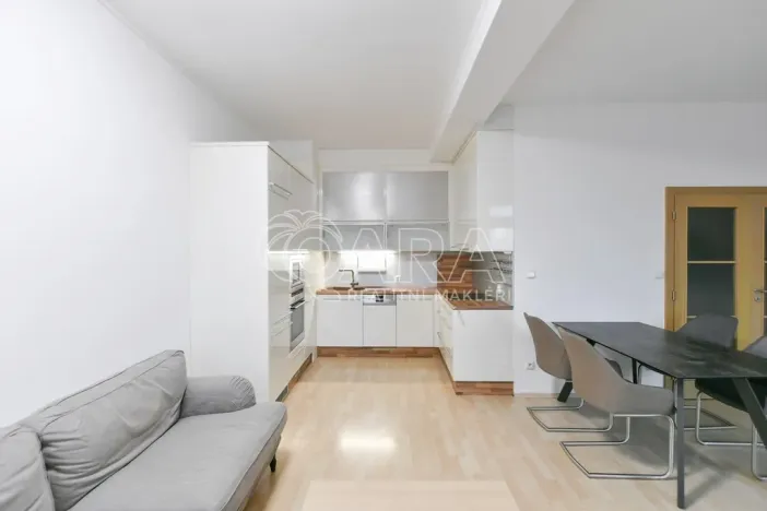 Pronájem bytu 4+kk, Praha - Libeň, Českomoravská, 116 m2