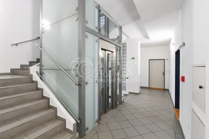 Pronájem bytu 4+kk, Praha - Libeň, Českomoravská, 116 m2