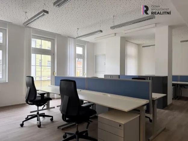 Pronájem kanceláře, Karlovy Vary, T. G. Masaryka, 110 m2