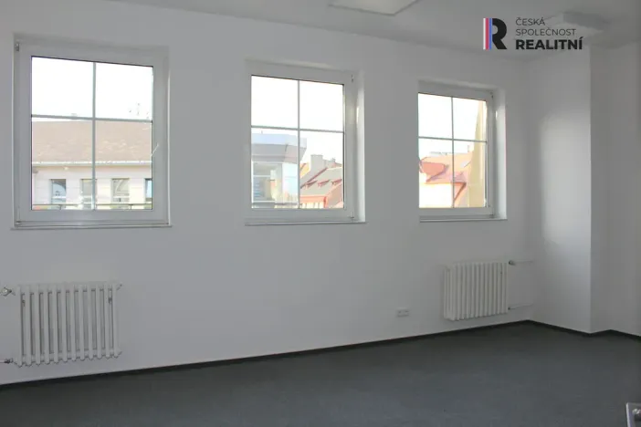 Pronájem kanceláře, Karlovy Vary, T. G. Masaryka, 42 m2