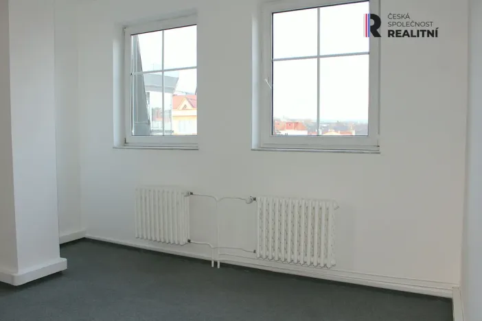 Pronájem kanceláře, Karlovy Vary, T. G. Masaryka, 28 m2