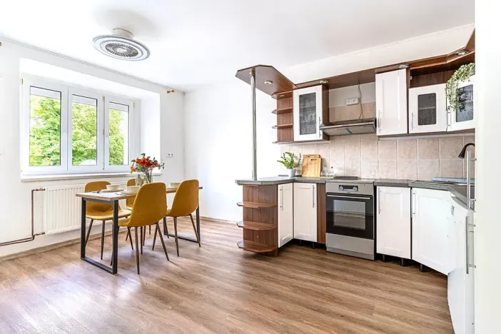 Prodej rodinného domu, Zásmuky, Komenského nám., 133 m2