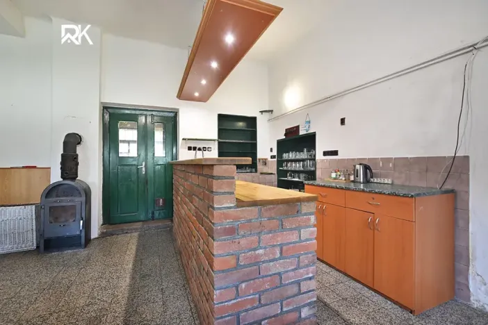 Prodej rodinného domu, Nová Ves I, Legerovo nám., 470 m2