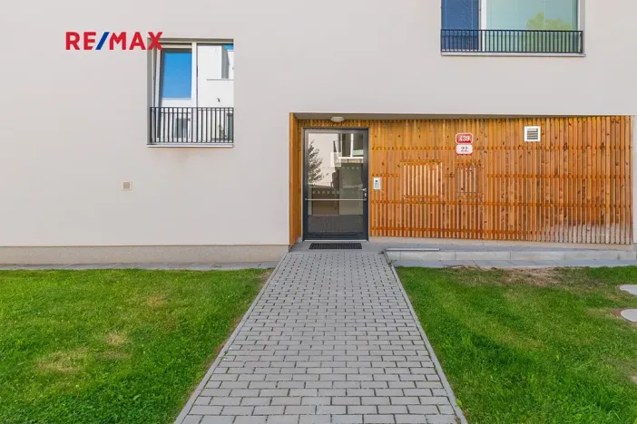 Pronájem bytu 1+kk, Plzeň, K Zelené louce, 40 m2