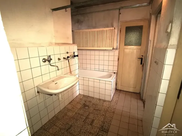 Prodej rodinného domu, Rozsochy, 371 m2