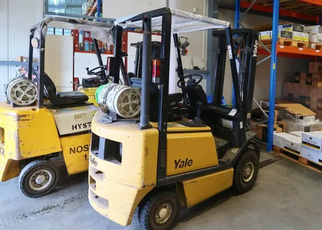 Pronájem skladu, Chýně, Hlavní, 810 m2