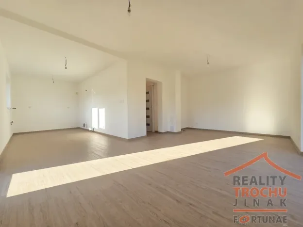 Prodej rodinného domu, Uhersko, 83 m2