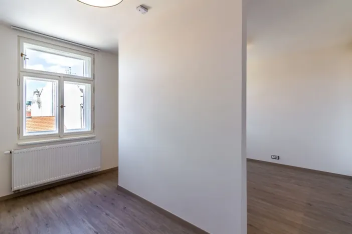 Pronájem bytu 1+kk, Praha - Nové Město, Lípová, 34 m2