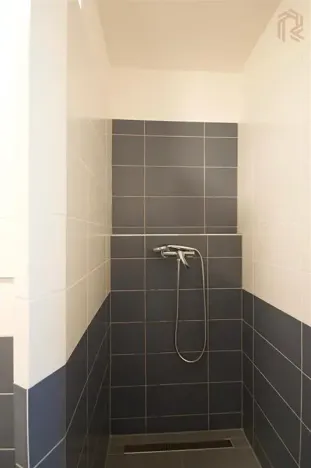 Pronájem bytu 1+kk, Praha - Holešovice, Tovární, 34 m2