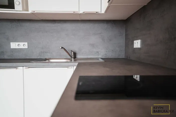 Pronájem bytu 1+kk, Brno - Sadová, Kumpoštova, 30 m2