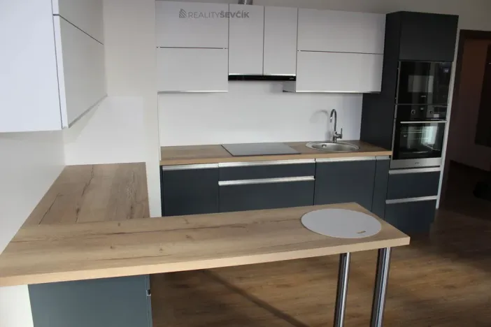 Pronájem bytu 2+kk, České Budějovice - České Budějovice 2, Plukovníka Malého, 51 m2