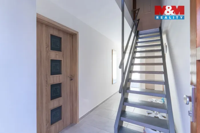 Prodej rodinného domu, Ohrozim, 179 m2