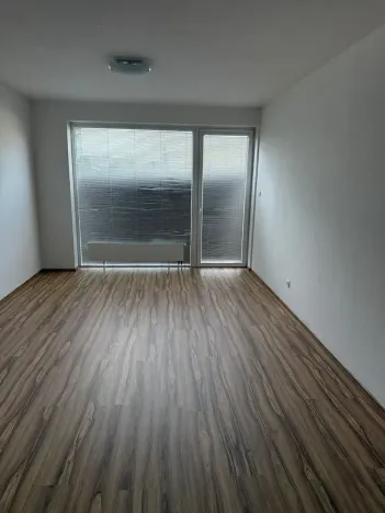 Pronájem bytu 2+kk, Hluboká nad Vltavou, Selská pole, 50 m2