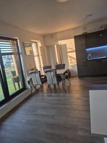 Pronájem bytu 2+kk, Hluboká nad Vltavou, Potoční, 57 m2