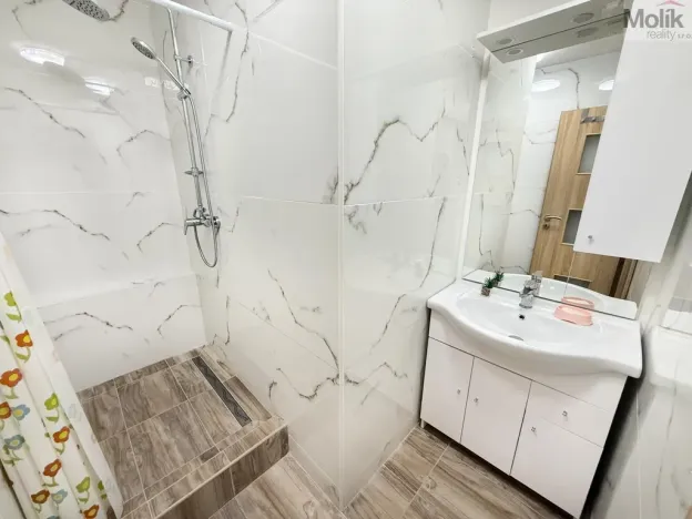 Prodej bytu 2+1, Krupka - Maršov, Karla Čapka, 62 m2