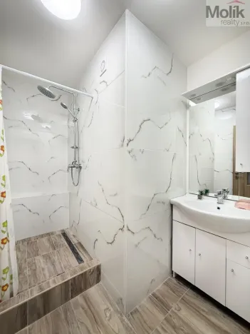 Prodej bytu 2+1, Krupka - Maršov, Karla Čapka, 62 m2