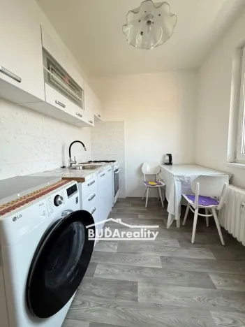 Pronájem bytu 2+1, Zlín - Malenovice, Milíčova, 57 m2