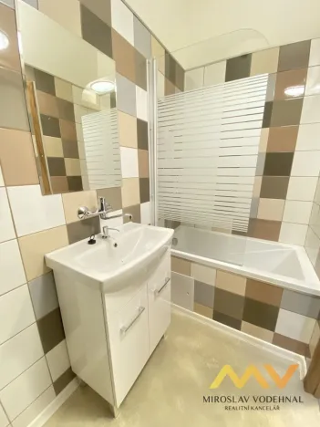 Pronájem bytu 2+kk, Jaroměř - Pražské Předměstí, Královédvorská, 41 m2