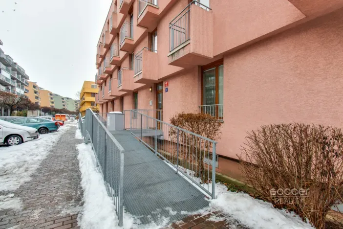 Pronájem bytu 2+kk, Praha - Troja, Vřesová, 58 m2