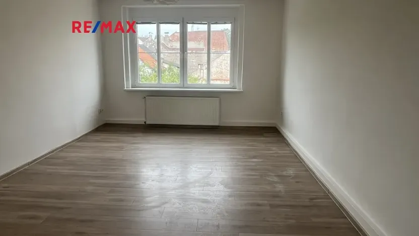 Pronájem bytu 3+1, Kladno, Poštovní náměstí, 89 m2