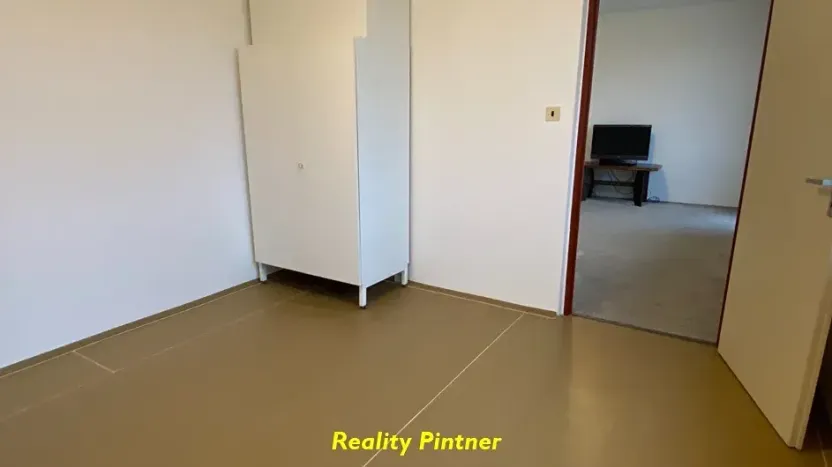 Prodej bytu 3+1, Plzeň, Strážnická, 70 m2