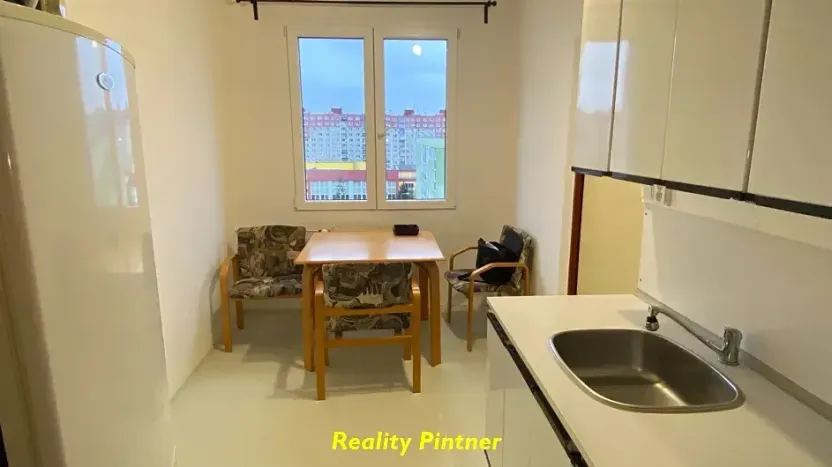 Prodej bytu 3+1, Plzeň, Strážnická, 70 m2