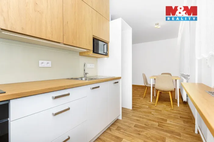 Pronájem bytu 3+kk, Pardubice - Zelené Předměstí, S. K. Neumanna, 62 m2