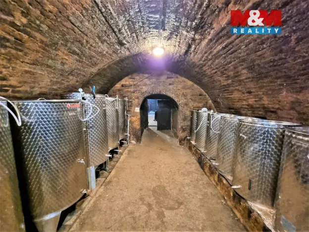 Prodej vinného sklepa, Perná, 125 m2