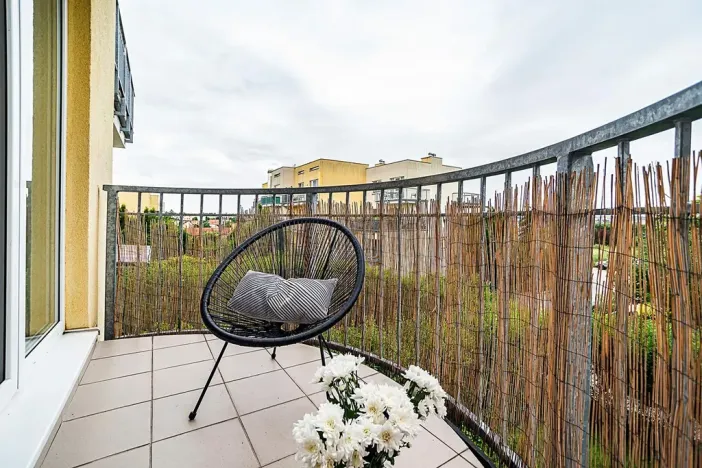 Pronájem bytu 2+kk, Praha - Řeporyje, Wiesenthalova, 59 m2