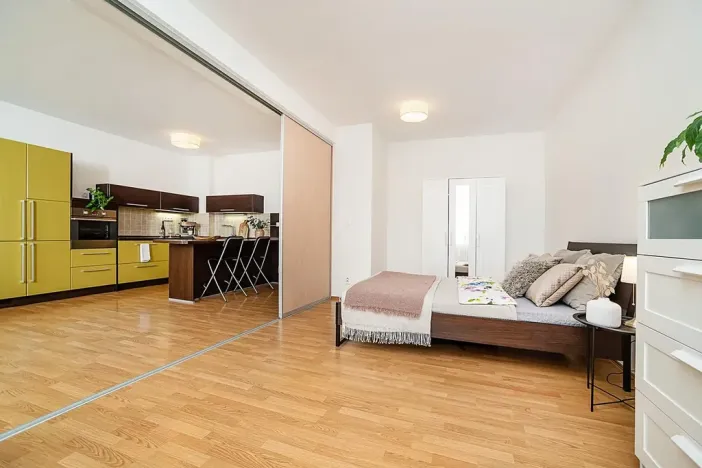 Pronájem bytu 2+kk, Praha - Řeporyje, Wiesenthalova, 59 m2