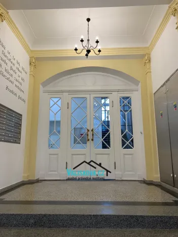 Pronájem bytu 2+kk, Kroměříž, 66 m2