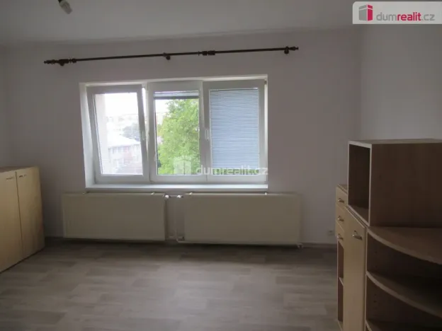 Pronájem bytu 2+1, Praha - Kobylisy, Ořechová, 65 m2