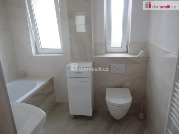 Pronájem bytu 2+1, Praha - Kobylisy, Ořechová, 65 m2