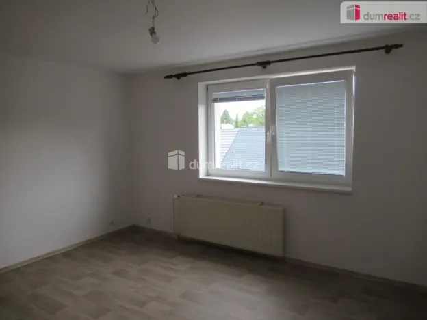 Pronájem bytu 2+1, Praha - Kobylisy, Ořechová, 65 m2