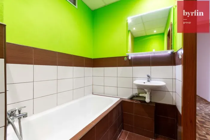 Prodej bytu 4+1, Opava, Liptovská, 78 m2