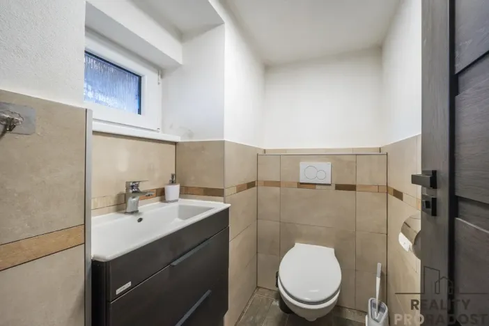 Prodej vinného sklepa, Domanín, 150 m2