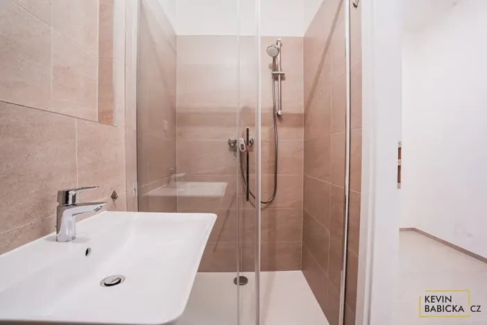 Pronájem bytu 1+kk, Brno, Kumpoštova, 30 m2