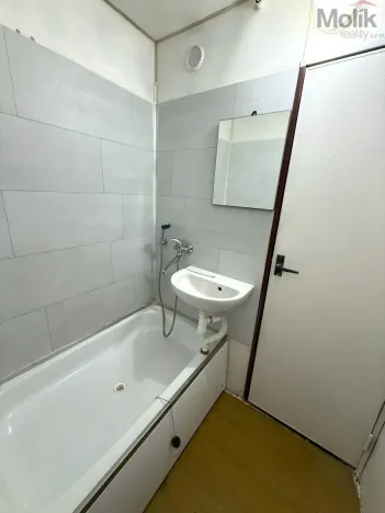 Pronájem bytu 1+1, Chlumec - Hrbovice, Klidná, 34 m2