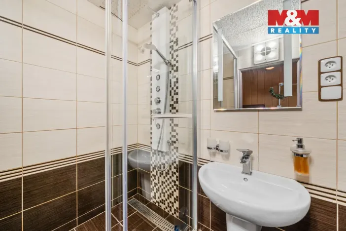 Prodej bytu 3+1, Červený Kostelec, Jiráskova, 93 m2