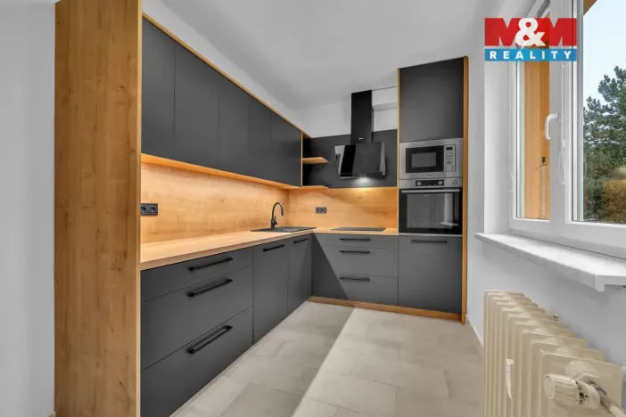 Pronájem bytu 2+1, Hradec Králové - Pražské Předměstí, Medkova, 55 m2