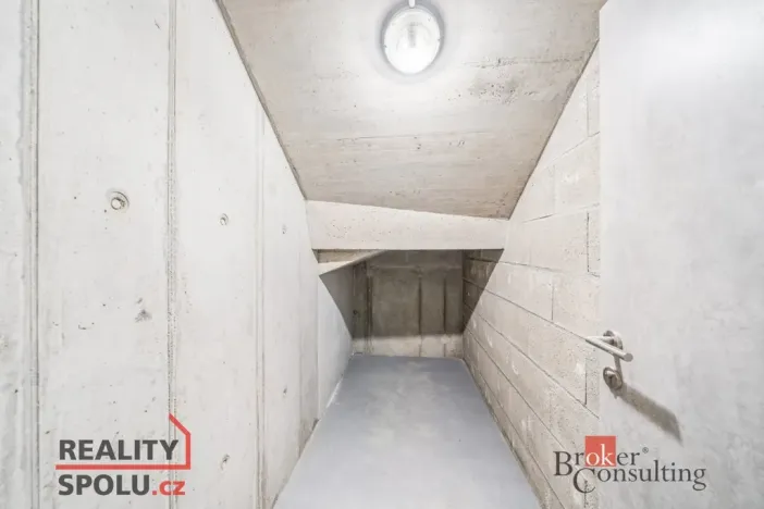 Pronájem bytu 1+kk, Plzeň - Jižní Předměstí, Železná, 43 m2