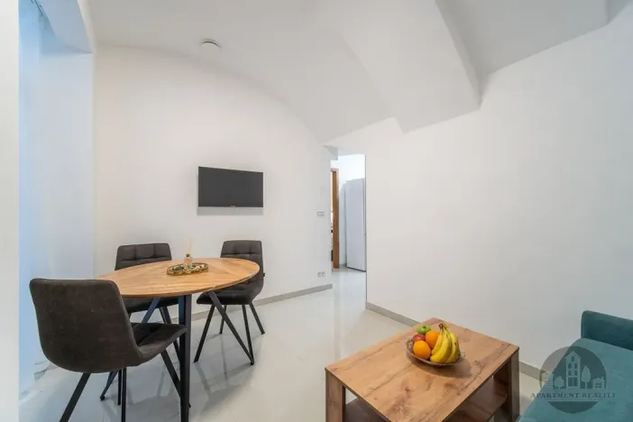 Pronájem bytu 2+kk, Praha - Karlín, Sokolovská, 40 m2