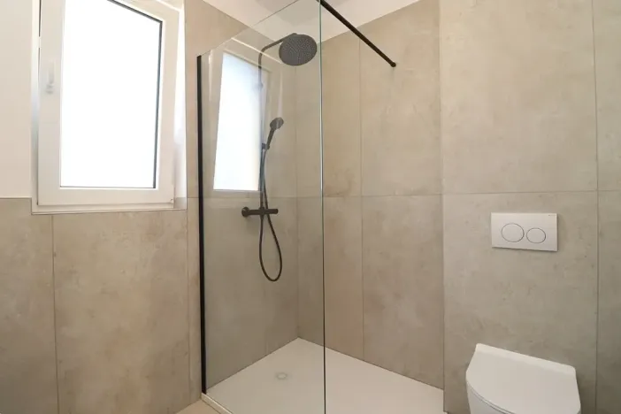 Prodej bytu 3+kk, Tribunj, Chorvatsko, 91 m2