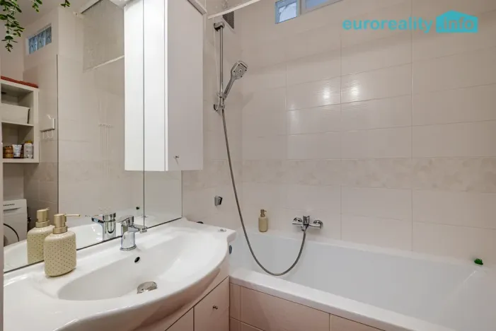 Prodej bytu 2+1, Mariánské Lázně, Žižkova, 52 m2