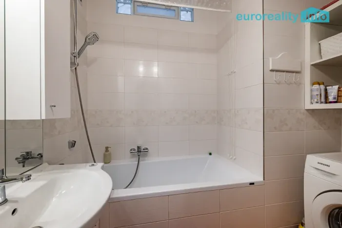 Prodej bytu 2+1, Mariánské Lázně, Žižkova, 52 m2