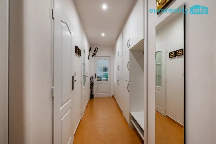 Prodej bytu 2+1, Mariánské Lázně, Žižkova, 52 m2