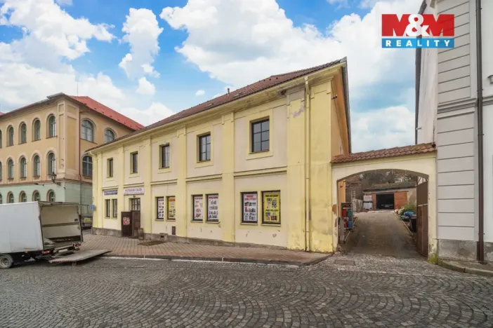 Pronájem bytu 2+1, Nepomuk, náměstí Augustina Němejce, 64 m2