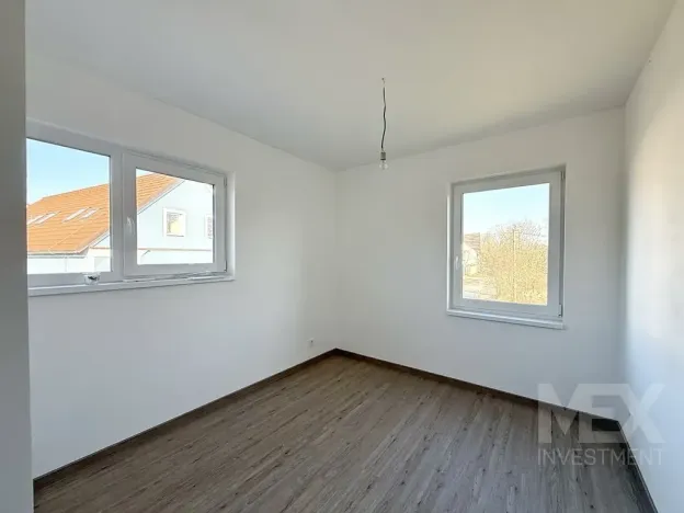 Prodej rodinného domu, Uhersko, 84 m2