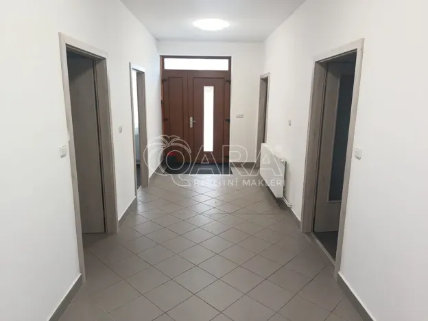 Pronájem kanceláře, Bystřice, Syllabova, 103 m2